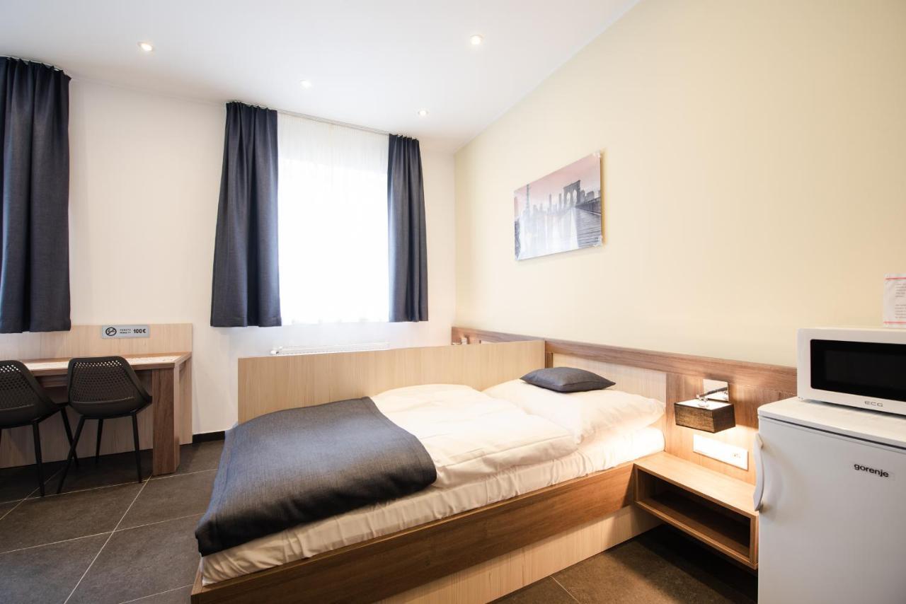 Apartments Danube Bratislava Bagian luar foto